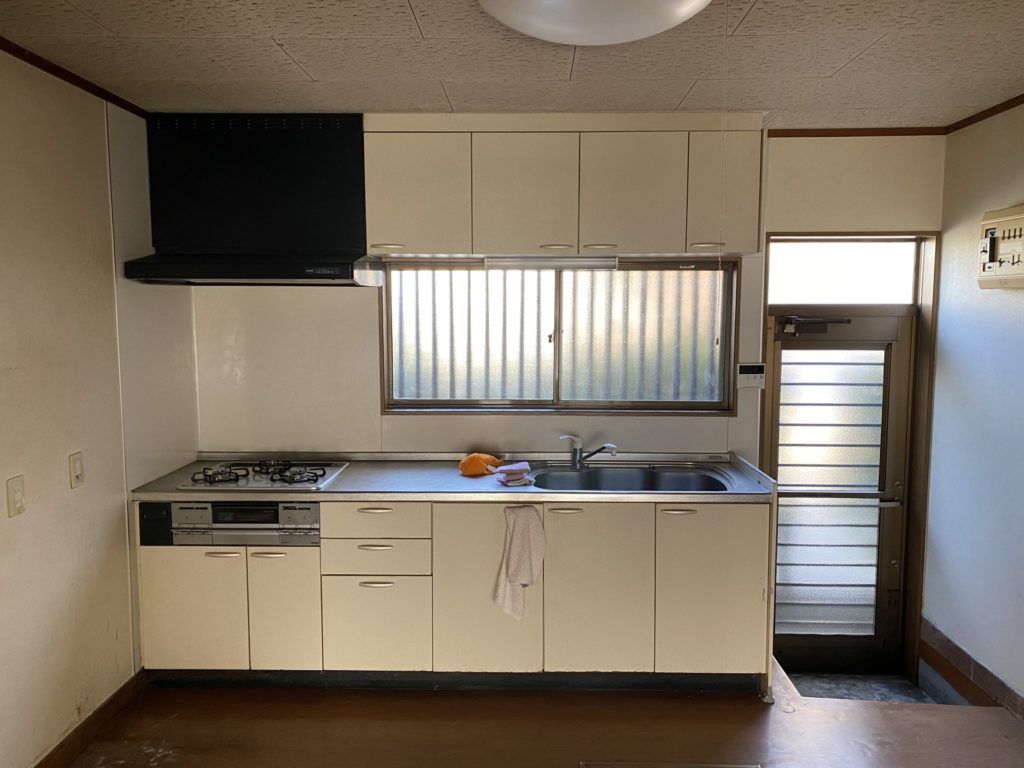 郡山リノベーションキッチンビフォー写真